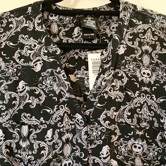 NWT TORRID Nightmare Before Christmas Dolman Top - Picture 7 of 12